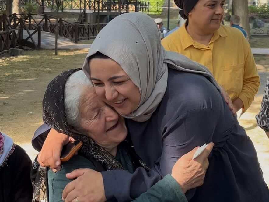 Akpartı Kadın Kolları