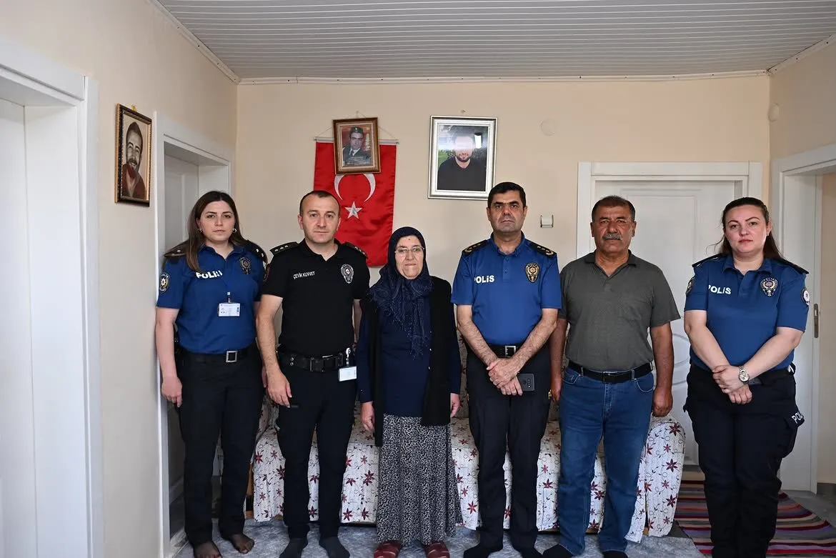 Il Emniyet Mudurlugumuz Personelince Sehidimiz Feyyaz Yumusakin Sehadetinin Yil Donumunde Kiym