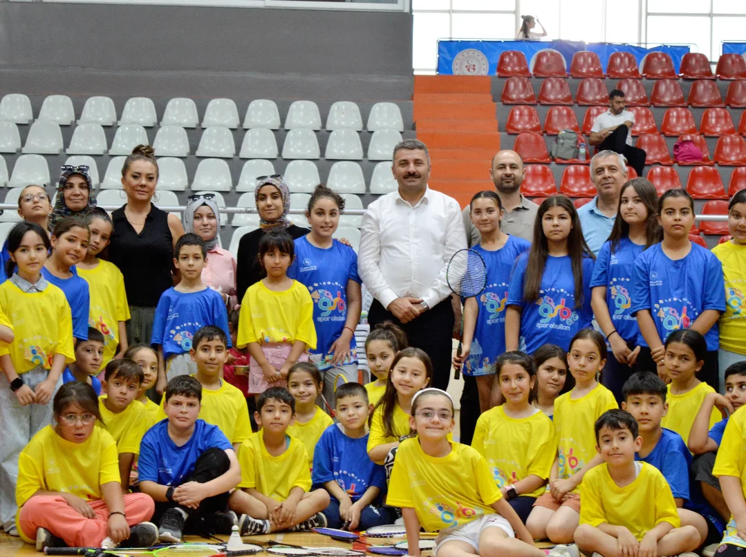 Sahalarda Enerji Yüksek, Yüzlerde Tebessüm Tam! 🏸✨İl Müdürümüz Sayın Yasin Çakmakçı, Gsb Ve En (13)