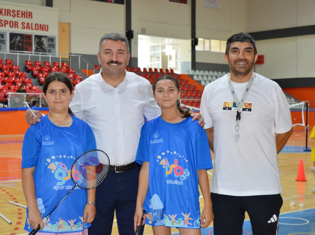 Sahalarda Enerji Yüksek, Yüzlerde Tebessüm Tam! 🏸✨İl Müdürümüz Sayın Yasin Çakmakçı, Gsb Ve En (3)