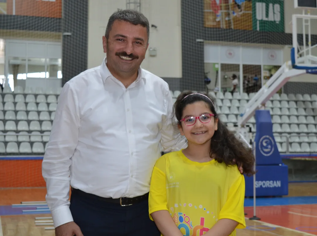 Sahalarda Enerji Yüksek, Yüzlerde Tebessüm Tam! 🏸✨İl Müdürümüz Sayın Yasin Çakmakçı, Gsb Ve En (6)