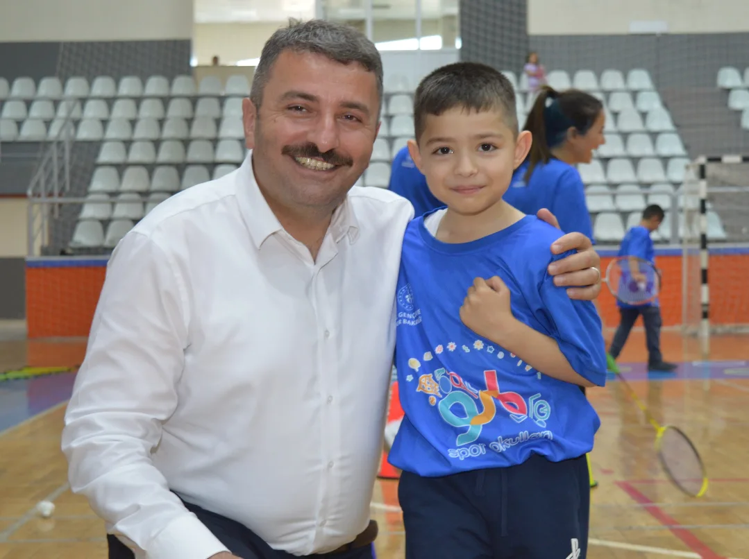 Sahalarda Enerji Yüksek, Yüzlerde Tebessüm Tam! 🏸✨İl Müdürümüz Sayın Yasin Çakmakçı, Gsb Ve En (7)