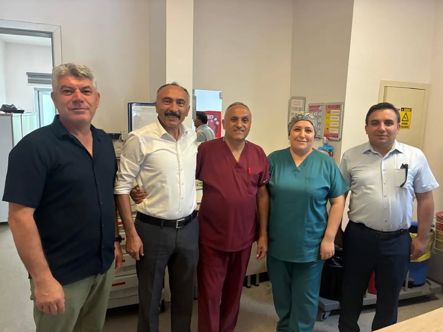 775406950 18168739975455106 6117676027474003262 N