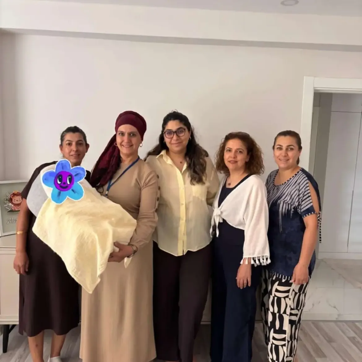 Gebe Okulumuzda Eğitimler, Ev Ziyaretleri Koordinatör Ebelerce Sürdürülmektedir. Ayrıca Diş Hek (1)