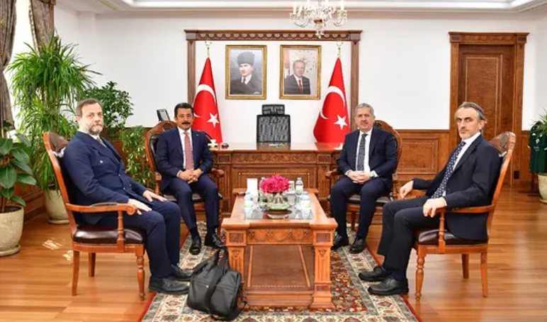 Toplanti Vali̇li̇k