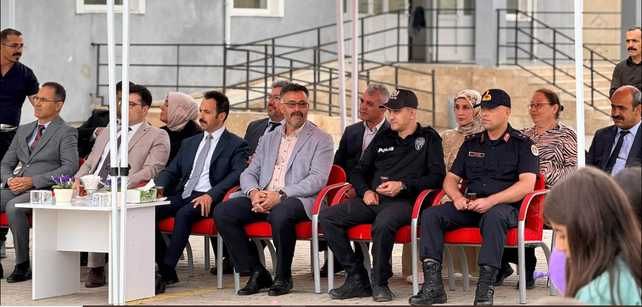 Çiçekdağı’nda İlköğretim Haftası Kutlandı