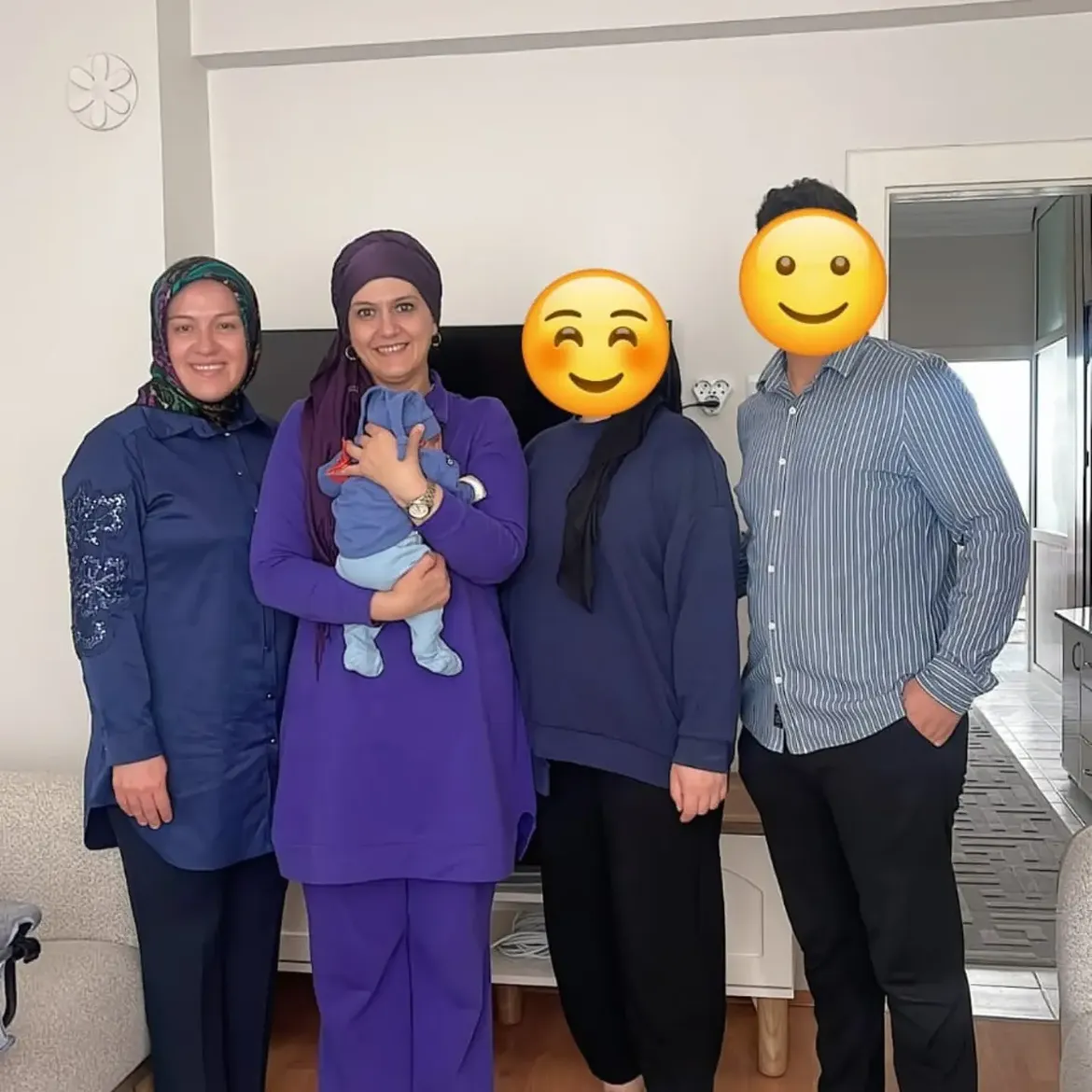 Gebe Okulu Koordinatör Ebeleri Esen Çam Ve Ebe Meral Gökşen Ev Ziyaretleri Gerçekleştirerek Geb (1)
