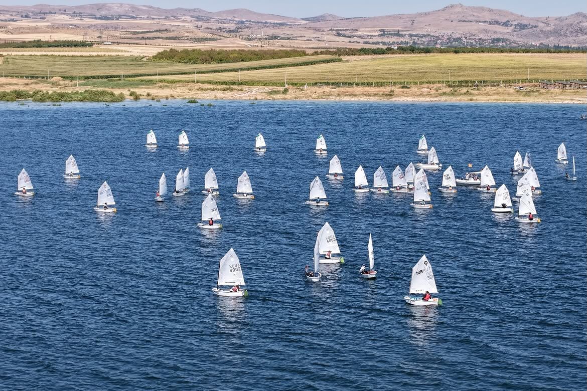 📍Kaman, Savcılı Plajı⛵Hirfanlı Baraj Gölü’nün Güzel Manzarası Eşliğinde, Anadolu Yelken Ligi’ni (2)