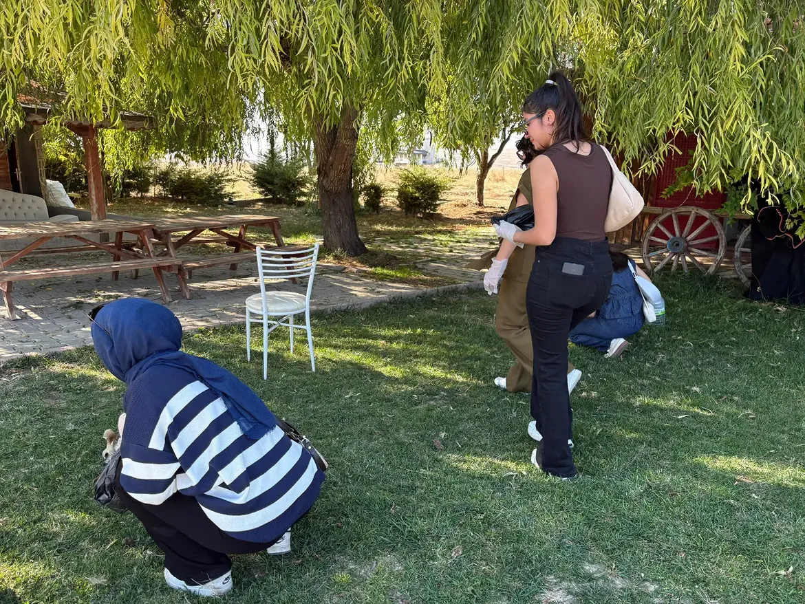 Gençlik Doğa İçin Ele Ele! 🌿🧹Fatma Bacı Yurdu Öğrencilerimizle Birlikte Mesire Ve Park Alanla (2)