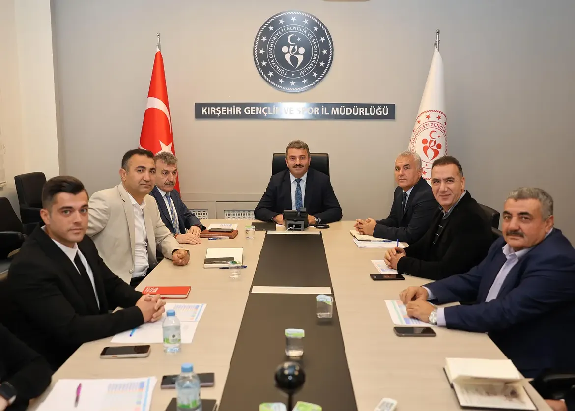 📌 İstişare Ve Değerlendirme Toplantısı Yapıldı...gençlik Ve Spor İl Müdürümüz Sayın Yasin Çakm