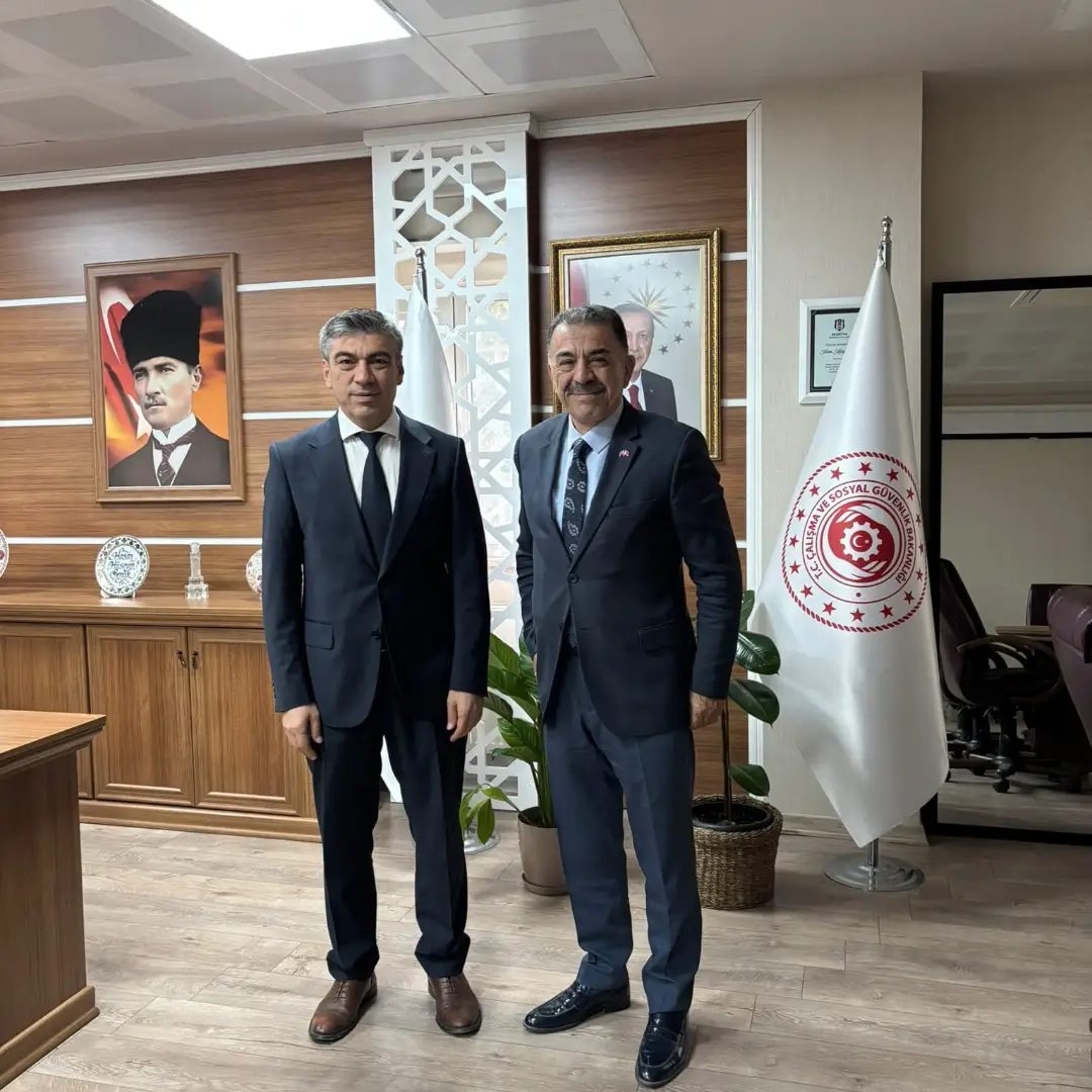 Milliyetçi Hareket Partisi (Mhp) Kırşehir İl Başkanımız Sayın İsmail Deni̇z Ile Birlikte, Sgk Kı (1)